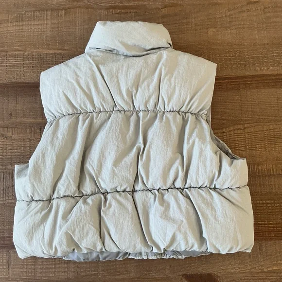 H&M Light Gray Cropped Jacket Vest Women’s Medium - Picture 10 of 10
